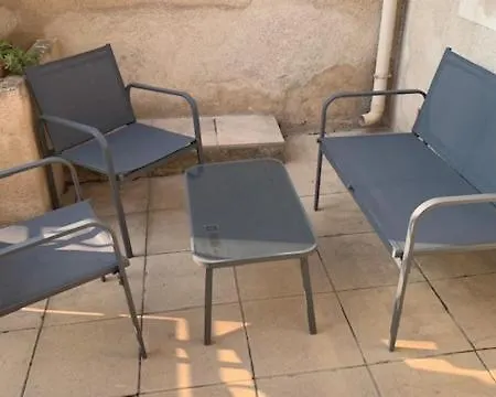 Appartamento Sur Cour, Rez De Chaussée