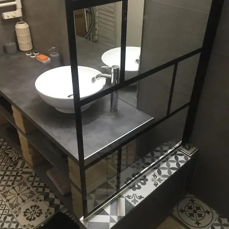 Appartamento Sur Cour, Rez De Chaussée