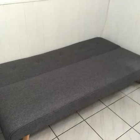 Sur Cour, Rez De Chaussée * Vedène